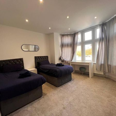 Star London Finchley Road 3-Bed Oasis With Gardenアパートホテル エクステリア 写真