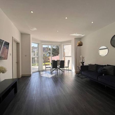 Star London Finchley Road 3-Bed Oasis With Gardenアパートホテル エクステリア 写真